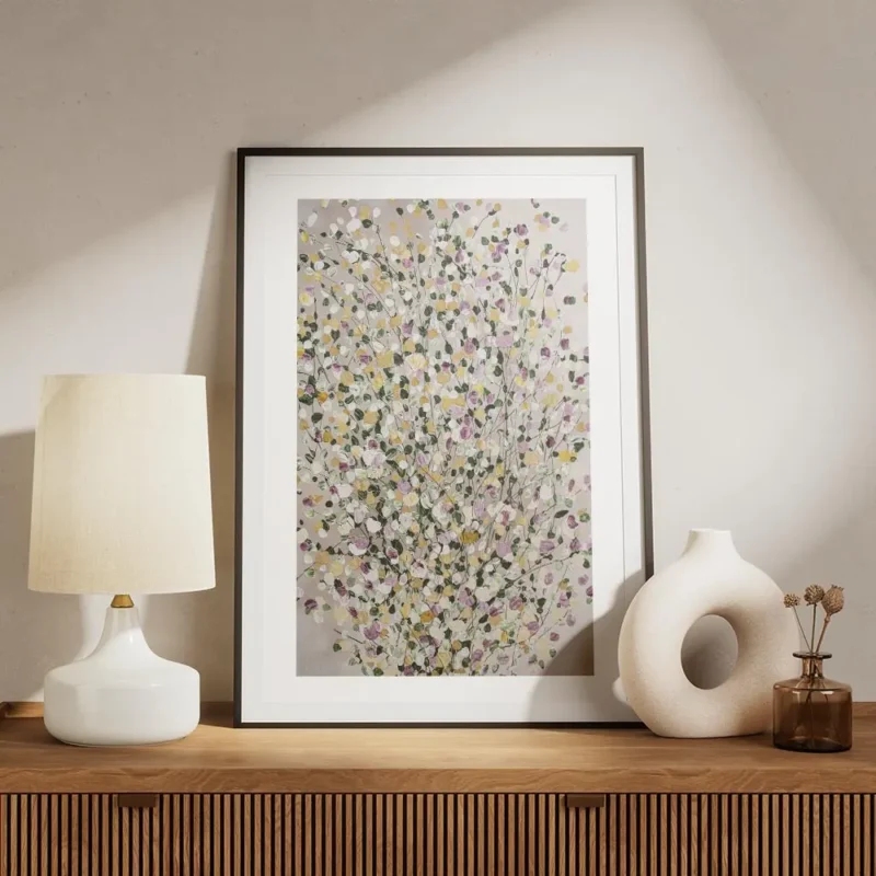 affiche avec peinture a points colores formant une feuille abstraite sur fond gr meuble.webp