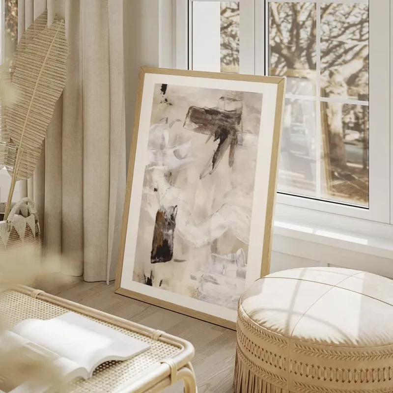 affiche avec peinture abstraite beige blanc et gris touches de noir et marron co salon beige.webp