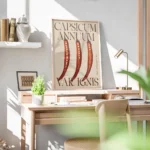 affiche avec trois piments rouges coupes en deux et leurs graines sur fond beige bureau.webp