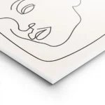 affiche avec trois visages feminins esquisses en lignes noires continues sur un lightpanel.webp