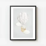affiche avec un ballon a air chaud blanc un lapin et un elephant dans le panier avec cadre.webp