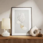 affiche avec un ballon a air chaud blanc un lapin et un elephant dans le panier meuble.webp