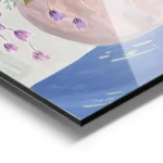 affiche avec un bouquet de fleurs colorees roses et violettes dans un vase sur u aluminium.webp