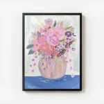 affiche avec un bouquet de fleurs colorees roses et violettes dans un vase sur u avec cadre.webp