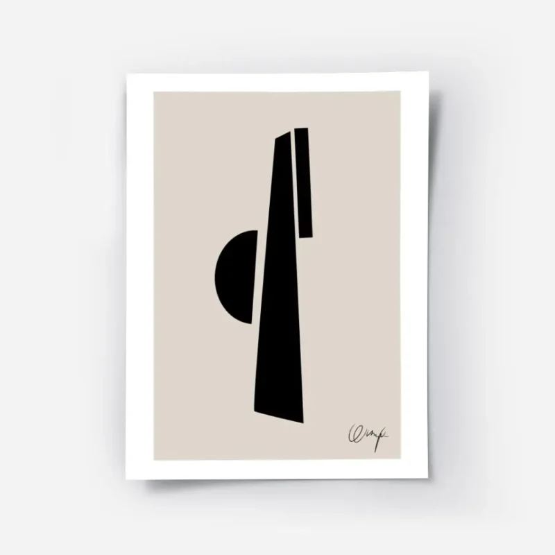 affiche avec un demi cercle et des lignes epaisses noires sur un fond beige typo.webp