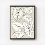 affiche avec un dessin de feuilles tropicales blanches et vertes sur fond beige avec cadre.webp