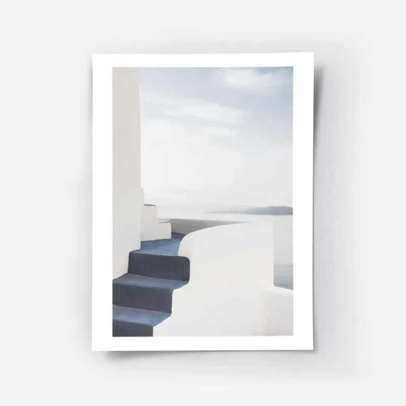 affiche avec un escalier bleu menant a une terrasse blanche surplombant la mer e.webp