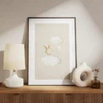 affiche avec un lapin marron dans un nuage blanc a cote dun petit cercle sourian meuble.webp