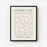 affiche avec un motif abstrait beige et texte noir style typographie sur fond cl avec cadre.webp