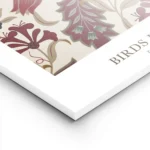 affiche avec un motif doiseau et de fleurs rouges grises et beiges sur un fond c lightpanel.webp
