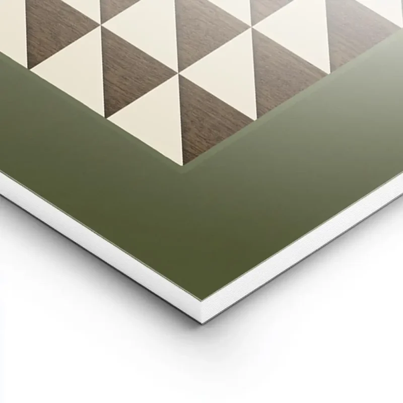 affiche avec un motif geometrique de triangles beiges et marron sur fond vert lightpanel.webp