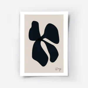 affiche avec un trefle abstrait noir sur fond beige typographie noire en bas a d.webp