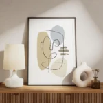 affiche avec un visage abstrait en art lineaire formes beiges et bleues sur fond meuble.webp