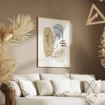 affiche avec un visage abstrait en art lineaire formes beiges et bleues sur fond salon.webp