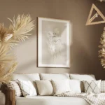 affiche avec un visage de femme en illustration ses mains sur son visage fond be salon.webp