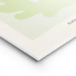 affiche avec une forme verte et un cercle violet sur un carre vert clair texte a lightpanel.webp