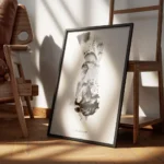 affiche avec une illustration aquarelle de deux mains entremelees en noir gris e encadre.webp