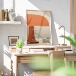 affiche avec une lampe orange de style mid century modern bureau.webp