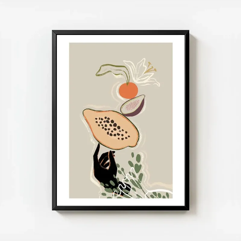 affiche avec une main noire en equilibre sur une papaye une figue une orange et avec cadre.webp
