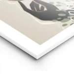 affiche avec une main noire en equilibre sur une papaye une figue une orange et lightpanel.webp