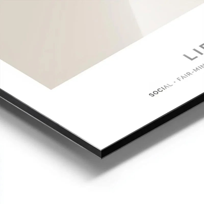 affiche balance personnalisee constellation noire sur fond beige avec typographi aluminium.webp