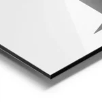 affiche batman de dc comics avec deux visages stylises en gris et noir sur fond aluminium.webp