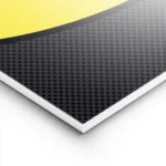 affiche batman jaune avec logo noir sur fond gris texture lightpanel.webp