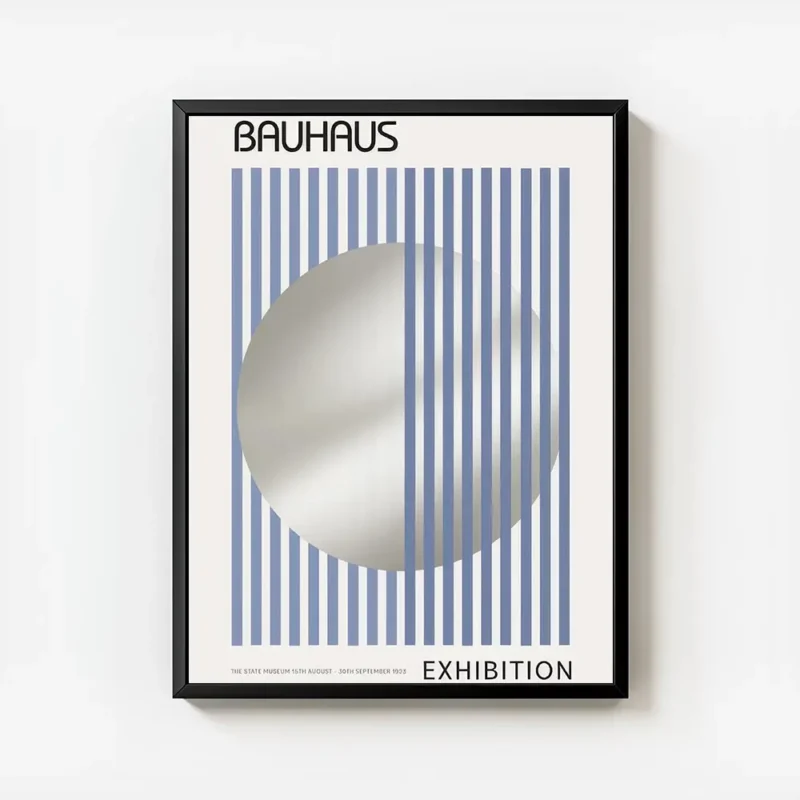 affiche bauhaus abstraite avec un disque argente et des rayures verticales bleue avec cadre.webp