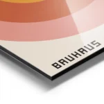 affiche bauhaus avec cercles concentriques rose orange et jaune retro typographi aluminium.webp