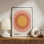 affiche bauhaus avec cercles concentriques rose orange et jaune retro typographi meuble.webp