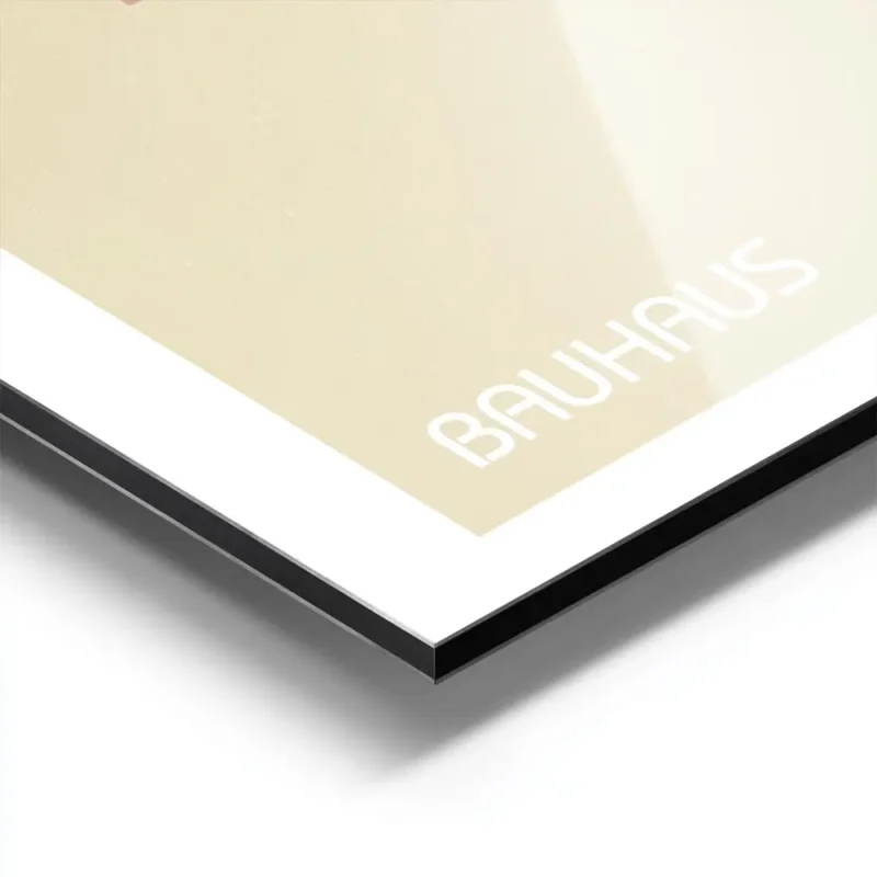 affiche bauhaus avec formes geometriques roses et oranges typographie bauhaus en aluminium.webp