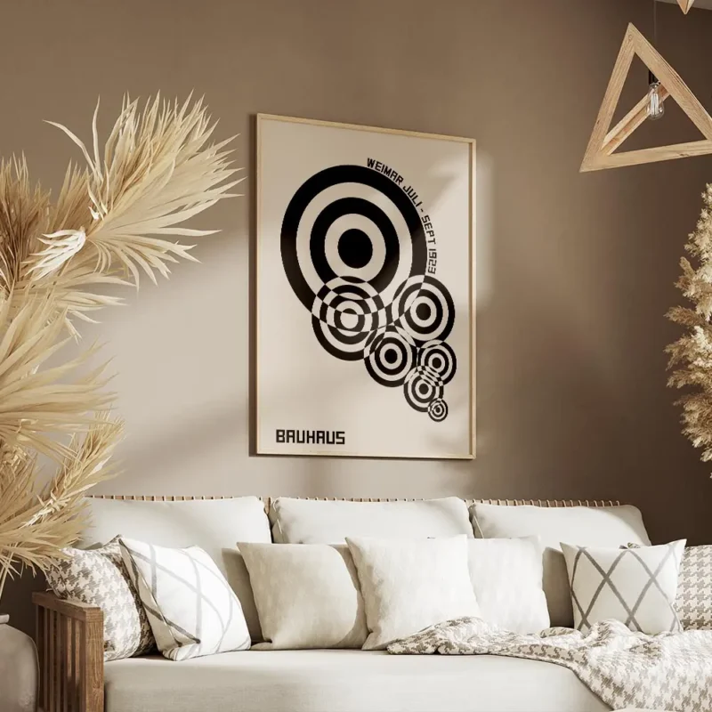 affiche bauhaus geometrique avec cercles noirs et typographie sur fond beige salon.webp