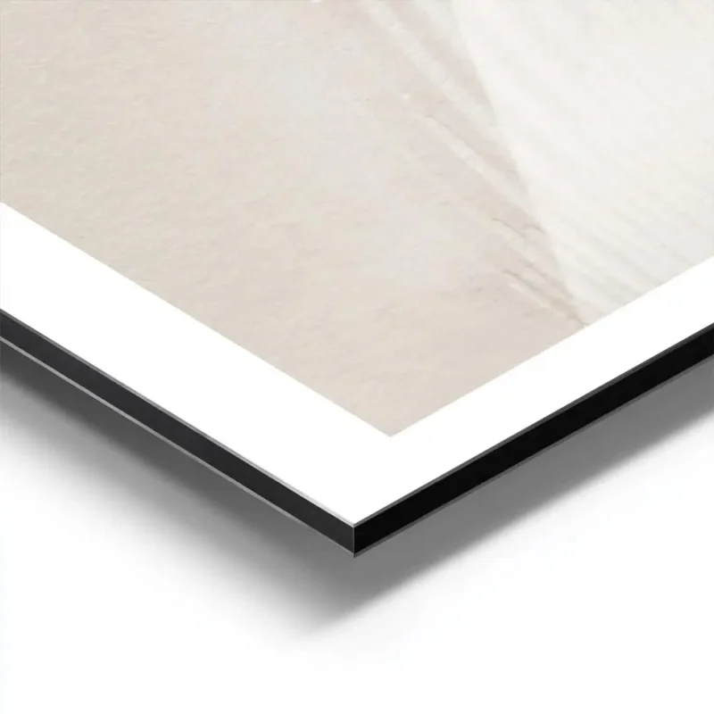 affiche beige avec texture en forme de vagues et lignes 3d pour une ambiance cal aluminium.webp