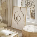 affiche beige avec un motif de cercle et de formes geometriques en relief textur salon beige.webp