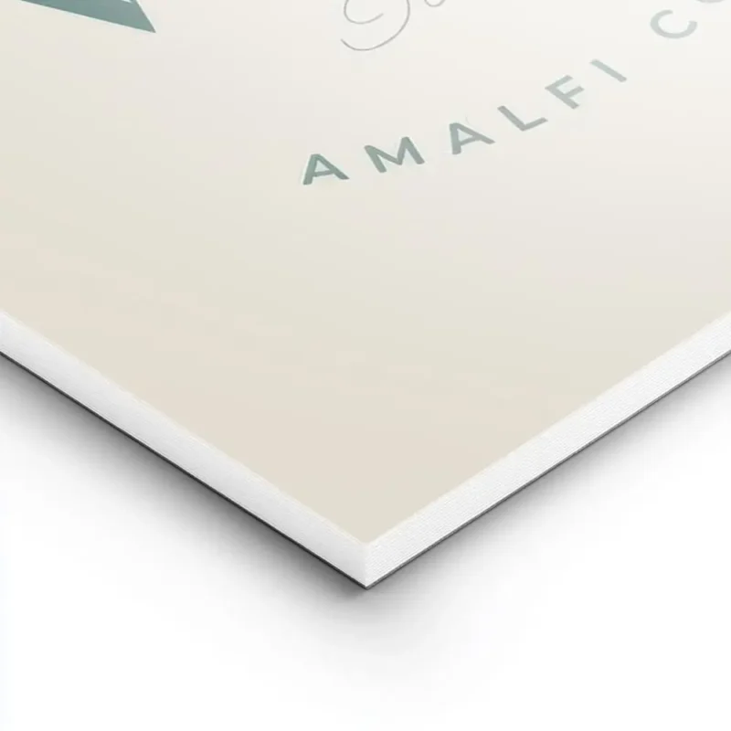 affiche bella vita italia avec typographie verte sur fond beige evoquant la cote lightpanel.webp