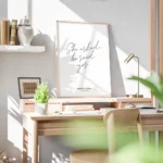 affiche blanche avec le texte manuscrit she asked he said yes en noir typographi bureau.webp
