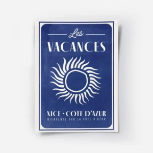 affiche bleu fonce avec un soleil blanc eclatant et du texte vacances nice cote .webp