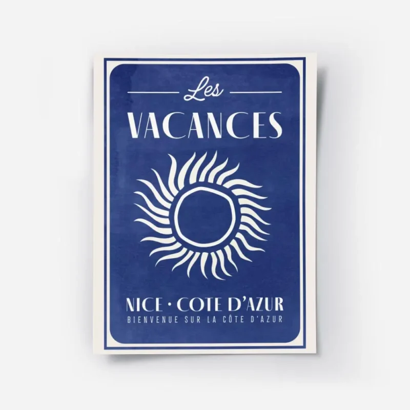 affiche bleu fonce avec un soleil blanc eclatant et du texte vacances nice cote .webp