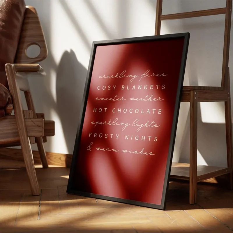 affiche bordeaux avec typographie blanche liste de mots sur lhiver cocooning et encadre.webp