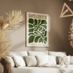 affiche botanicum avec des feuilles organiques vert fonce sur fond beige et text salon.webp