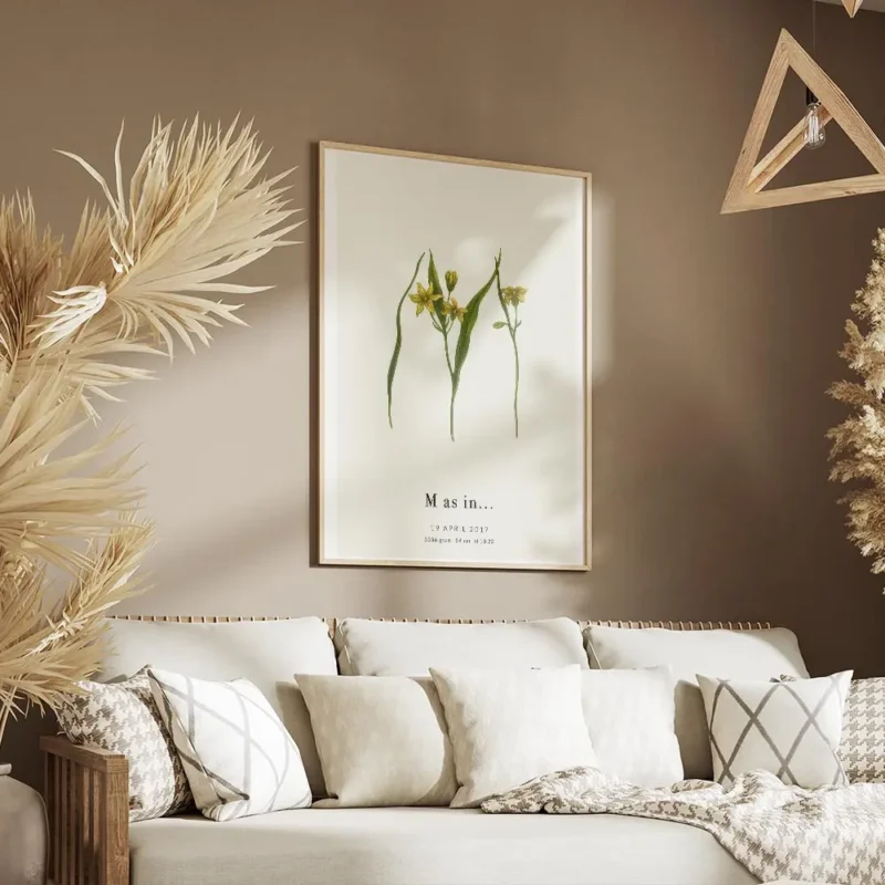 affiche botanique avec la lettre m formee de feuilles vertes et de fleurs jaunes salon.webp