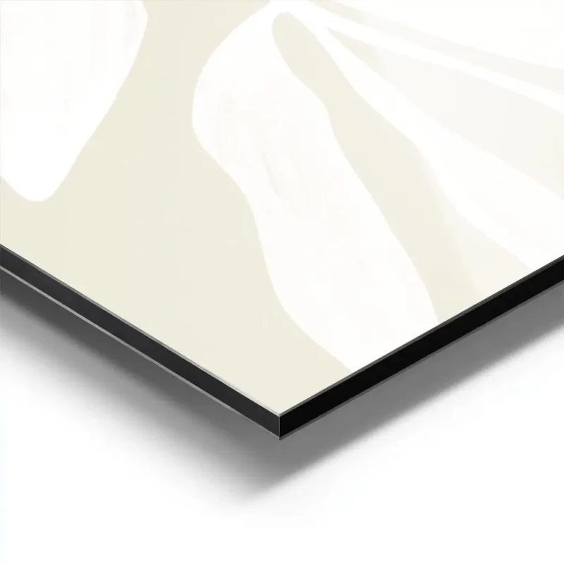 affiche botanique avec une illustration de plante blanche stylisee sur fond beig aluminium.webp