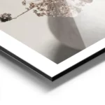 affiche botanique dun bouquet de fleurs sechees marron et beiges dans un vase cl aluminium.webp