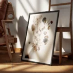affiche botanique dun bouquet de fleurs sechees marron et beiges dans un vase cl encadre.webp