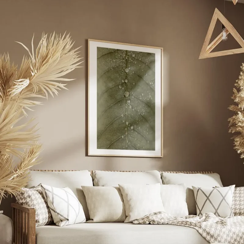 affiche botanique dune feuille verte avec des gouttes de rosee detaillees textur salon.webp