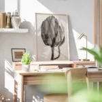 affiche botanique minimaliste dun artichaut beige sur fond clair avec des detail bureau.webp