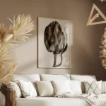 affiche botanique minimaliste dun artichaut beige sur fond clair avec des detail salon.webp