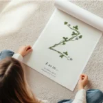affiche botanique personnalisee avec la lettre z formee par une plante et du tex en rouleau.webp