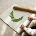 affiche botanique personnalisee avec une lettre c formee de feuilles vertes et d enroule.webp