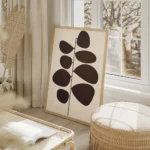 affiche botanique retro avec des feuilles marron sur fond beige texture salon beige.webp